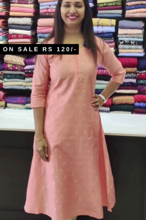 Women No Darts A-Line Kurta