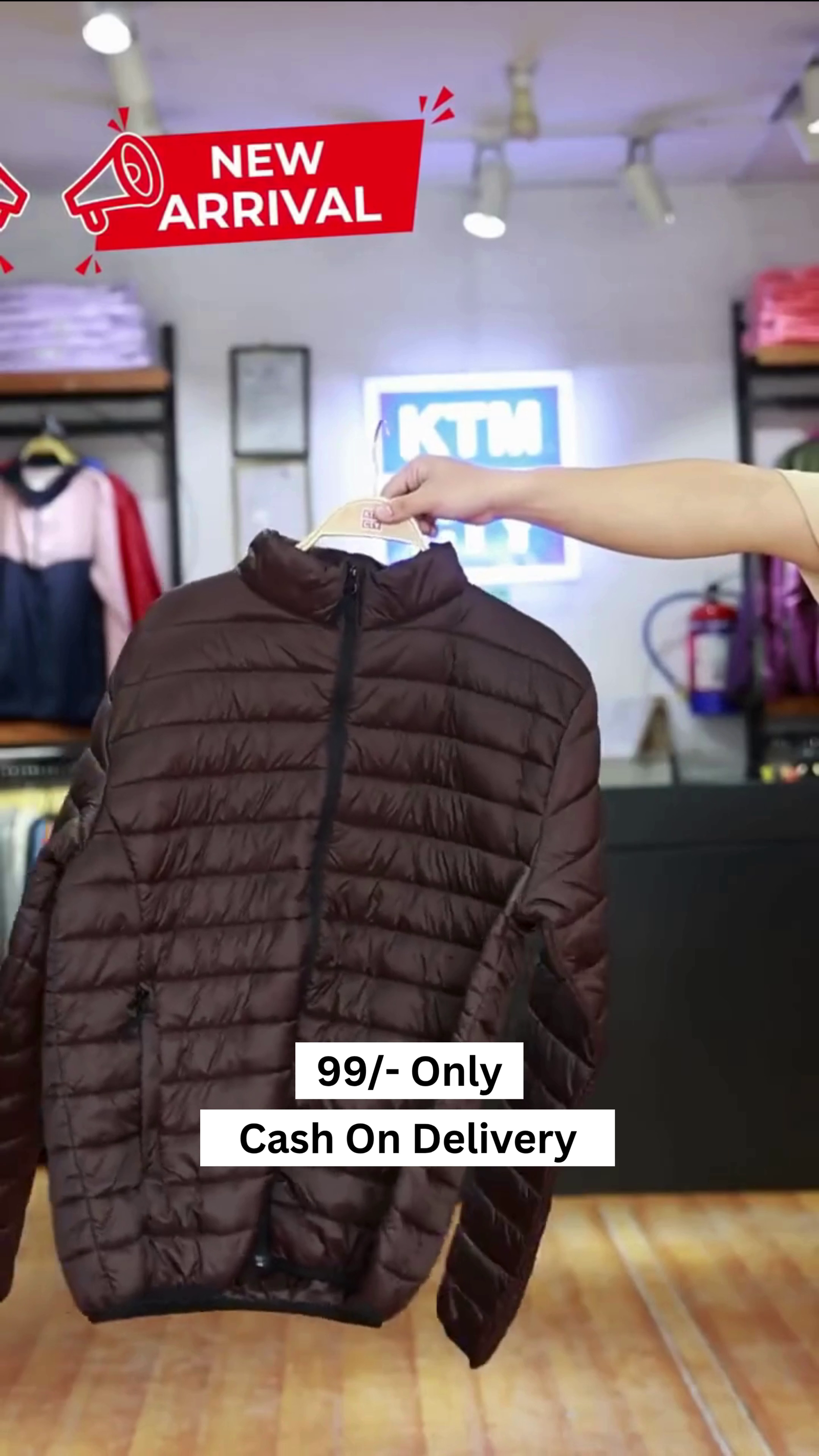 Men Solid Mock Collar Puffer Jacket - Image 4