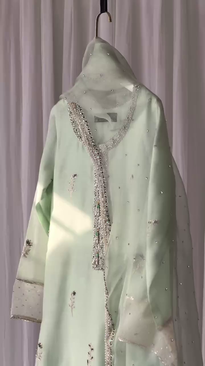 MINT_GREEN Kruti - Image 5