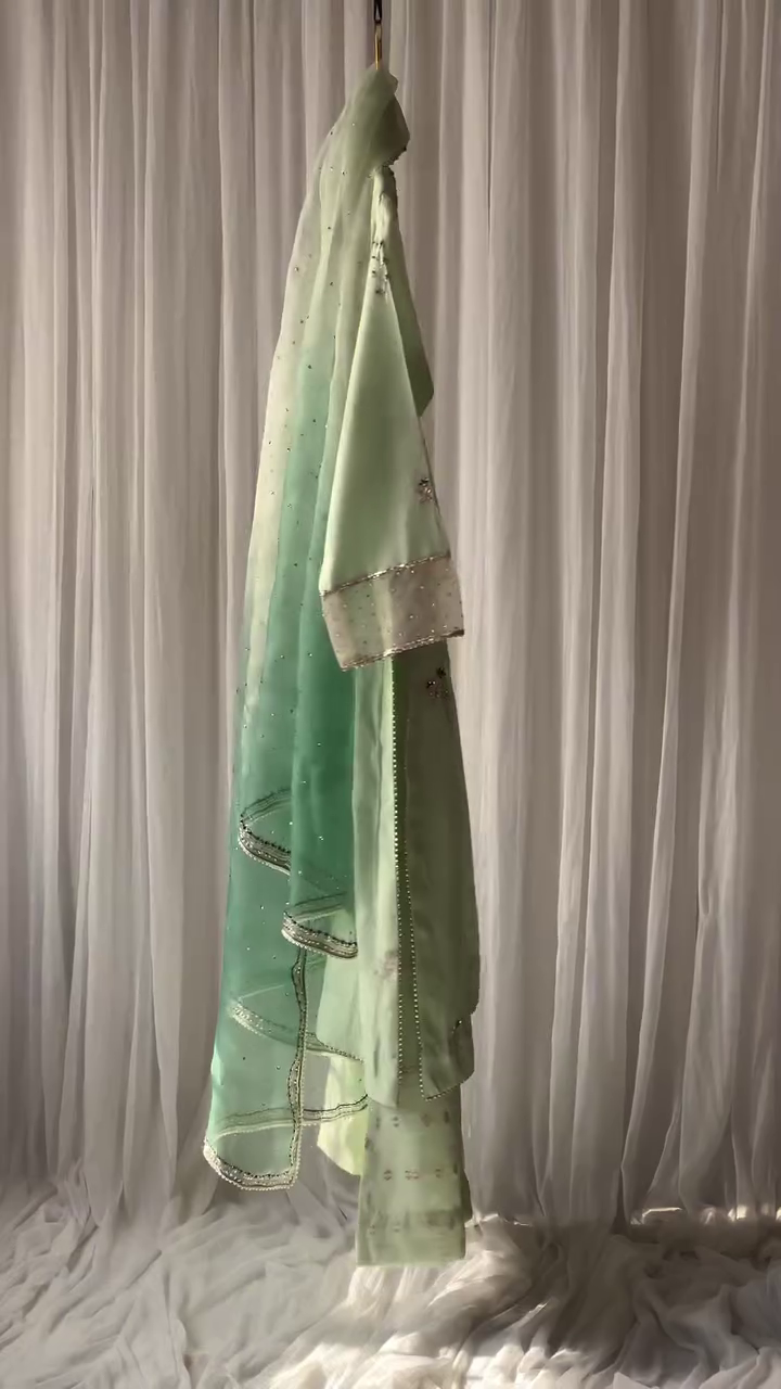 MINT_GREEN Kruti - Image 4