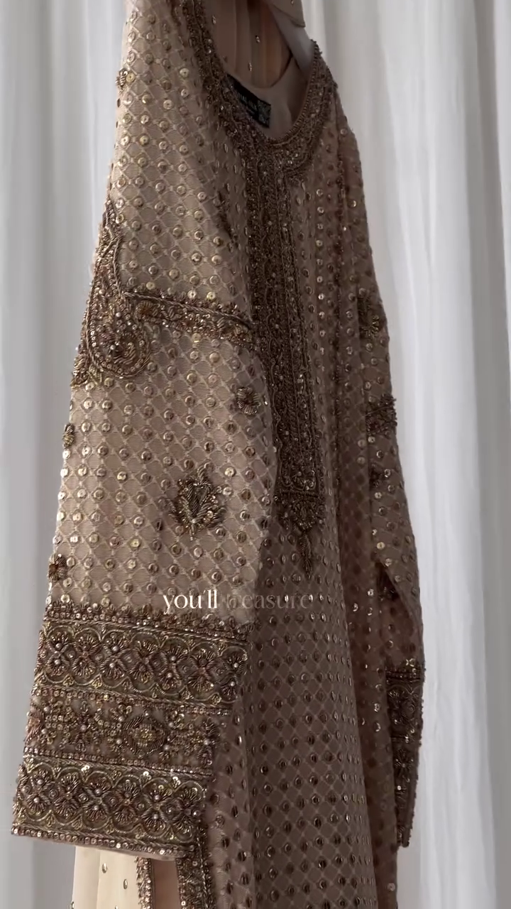 ✨ Golden Mirage Mirror-Work Luxury Formal Set – The Ultimate Sparkle of Sophisticated Glamour ✨ - Image 4