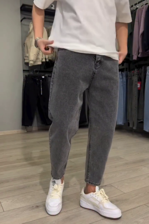 Men Grey Solid Balloon Fit Mid-Rise Clean Look Light Fade Stretchable Jeans